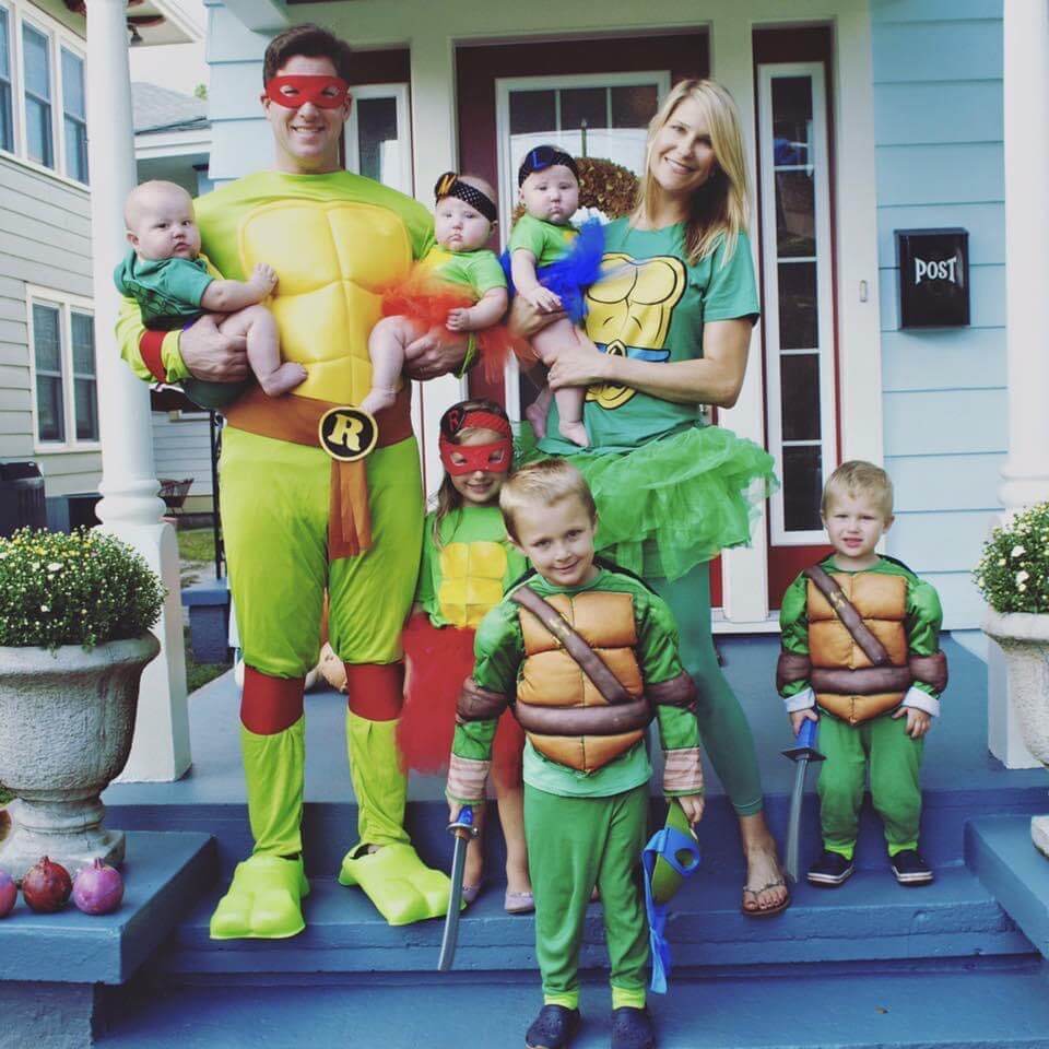 kelly-meinke-family-halloween-costumes-ninja-turtles